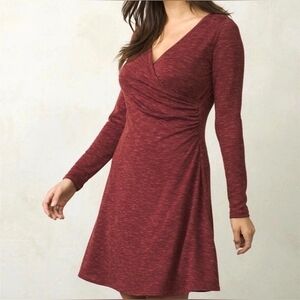 New prAna Women's Nadia Long-Sleeve Dress Size Large Red Fit & Flair V Neck